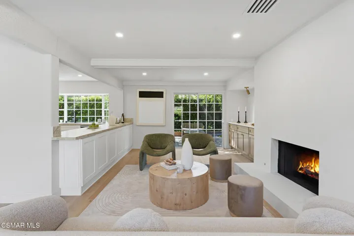 3072 Sierra Dr_35