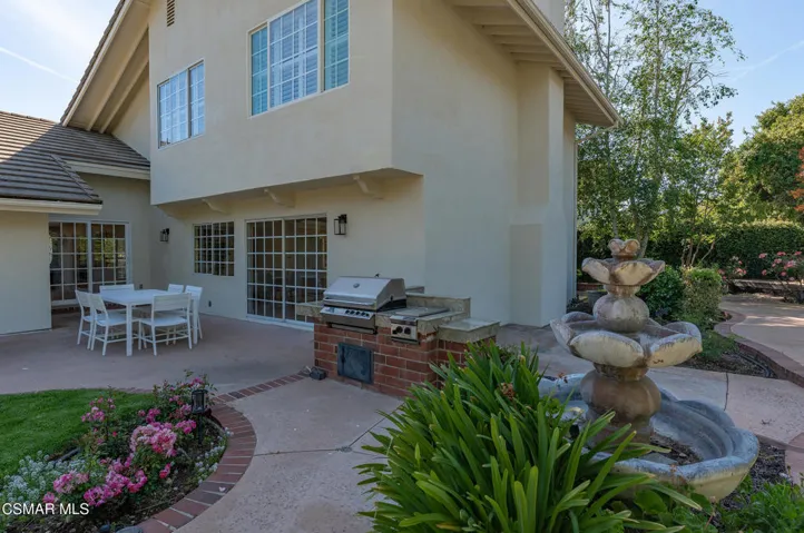 3072 Sierra Dr_64