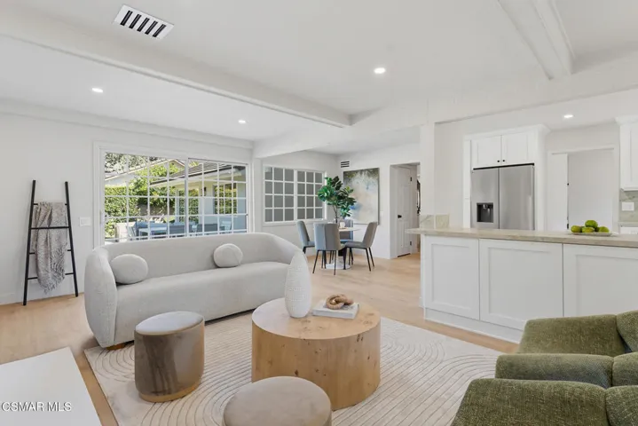 3072 Sierra Dr_42