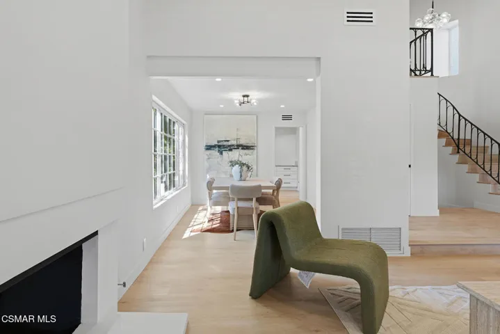 3072 Sierra Dr_19