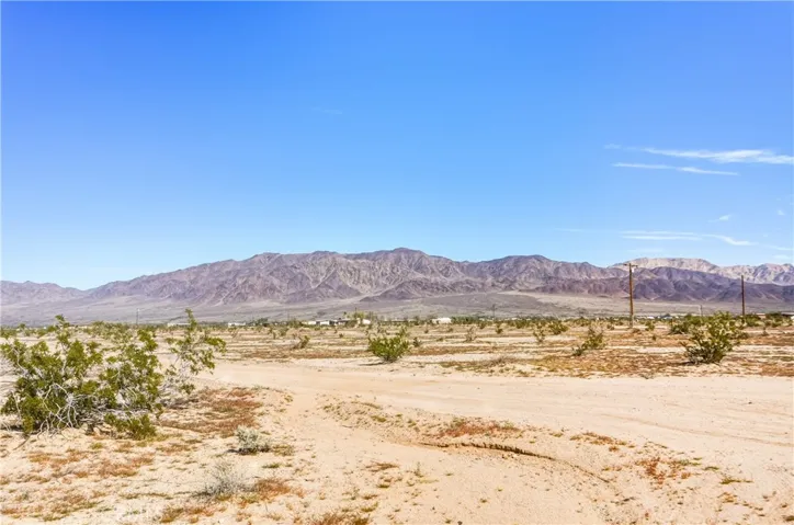 3575 Desert Villa, 29 Palms, California 92277