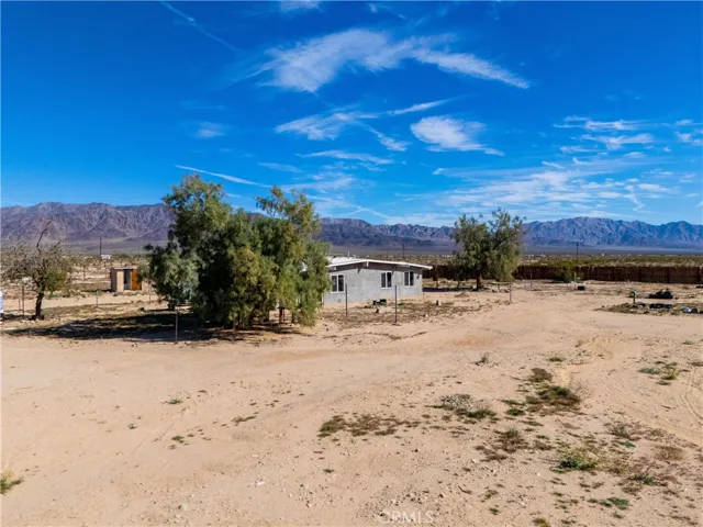 3575 Desert Villa, 29 Palms, California 92277