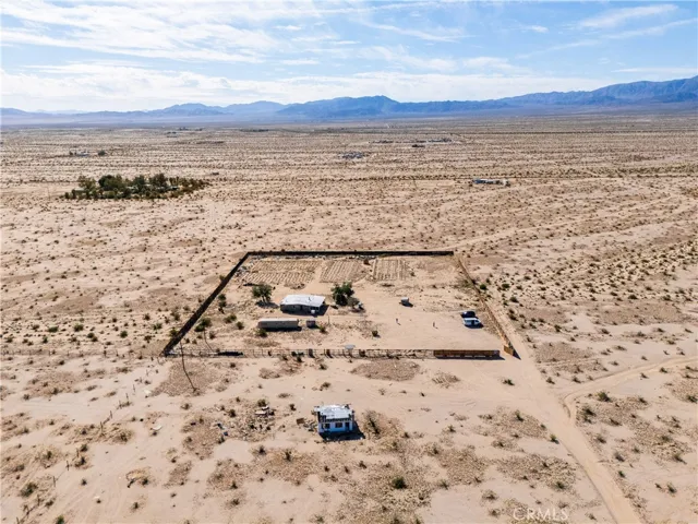 3575 Desert Villa, 29 Palms, California 92277