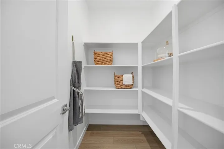 2nd Level Office/Bed with walk-in Closet