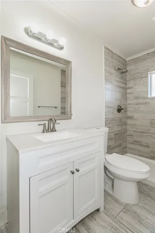 2053 Mayfair Drive E, Fresno, California 93703