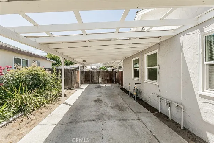 2053 Mayfair Drive E, Fresno, California 93703