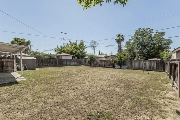 2053 Mayfair Drive E, Fresno, California 93703