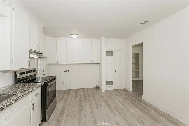 2053 Mayfair Drive E, Fresno, California 93703