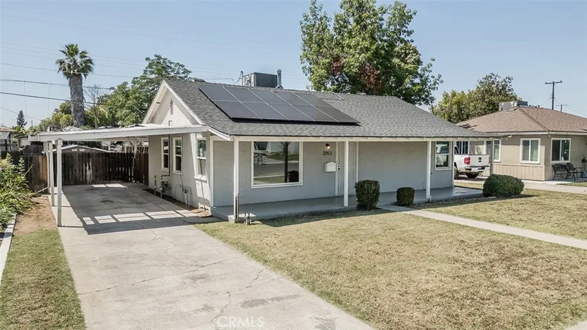 2053 Mayfair Drive E, Fresno, California 93703