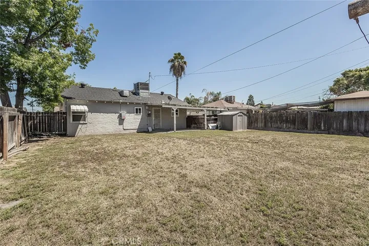 2053 Mayfair Drive E, Fresno, California 93703
