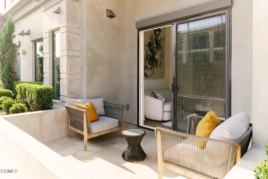 37_104_VERDARA_DAMOREhameline glendale