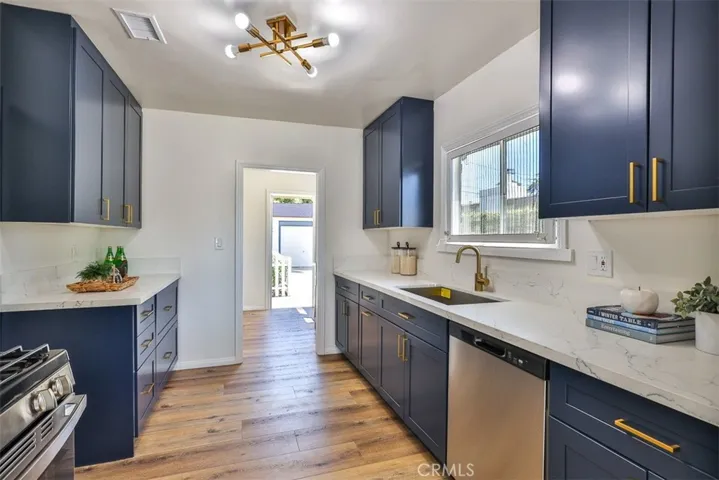 Kitchen - Front House