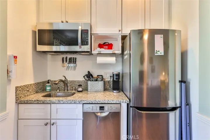 Kitchenette - Back House / ADU