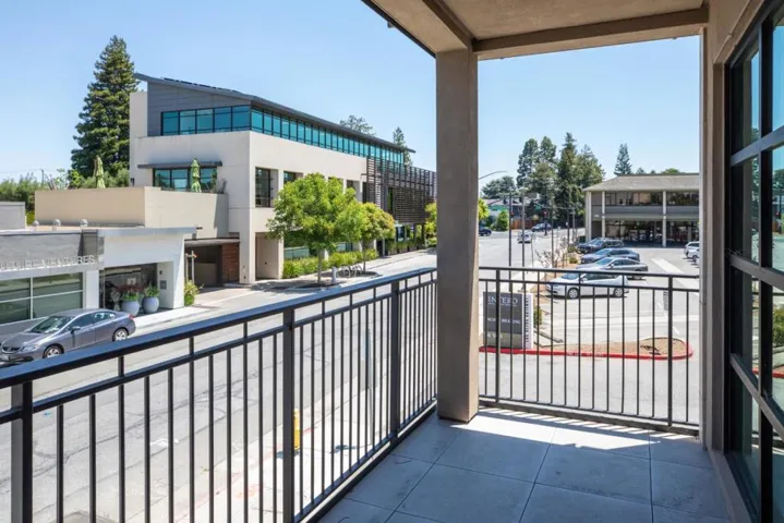 450 First 208, Los Altos, California 94022