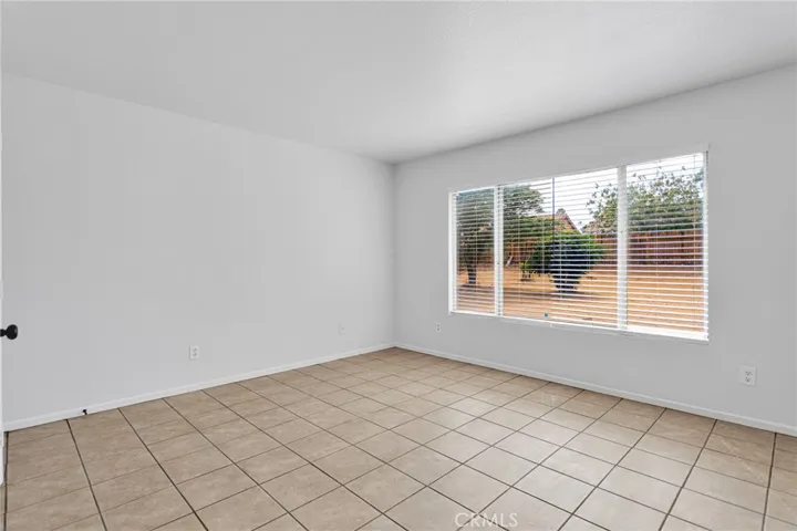 15036 Milford, Adelanto, California 92301