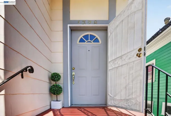 1328 E 25th St, Oakland, California 94606