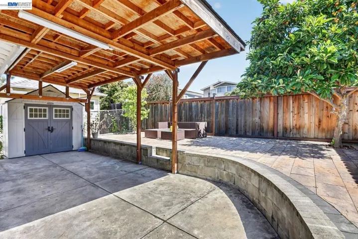 1328 E 25th St, Oakland, California 94606