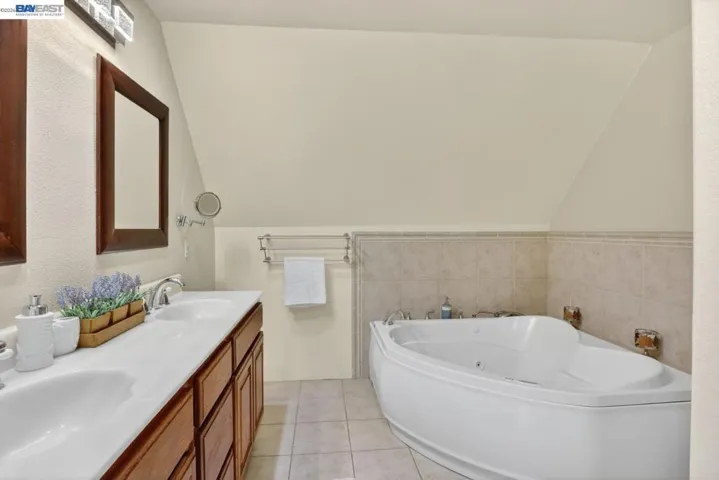 1328 E 25th St, Oakland, California 94606