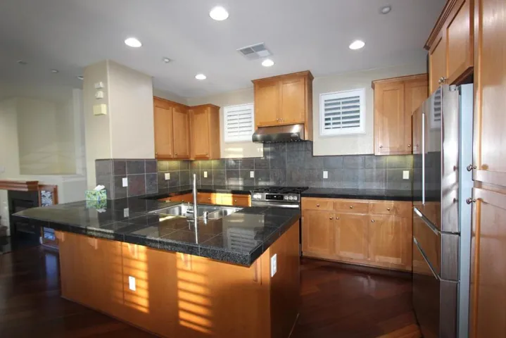 20582 Murano Circle, Cupertino, California 95014