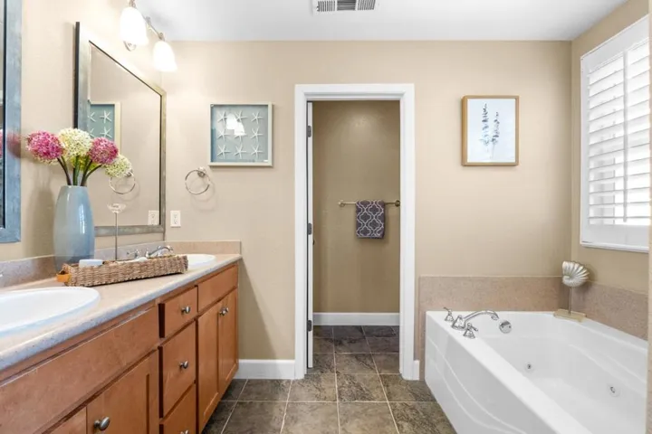 20582 Murano Circle, Cupertino, California 95014