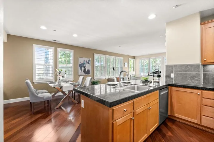 20582 Murano Circle, Cupertino, California 95014