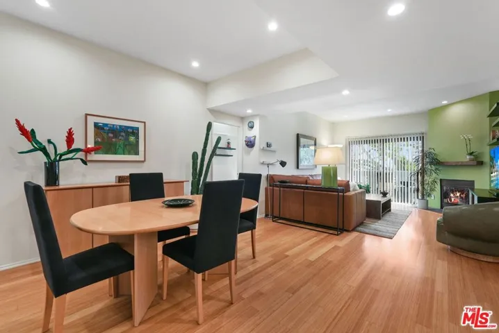 Dining Room / Living Room