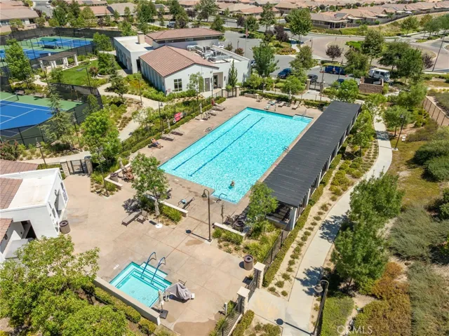In addition to outdoor pools, the Four Seasons offers a variety of of amenities, including an onsite restaurant and beauty salon