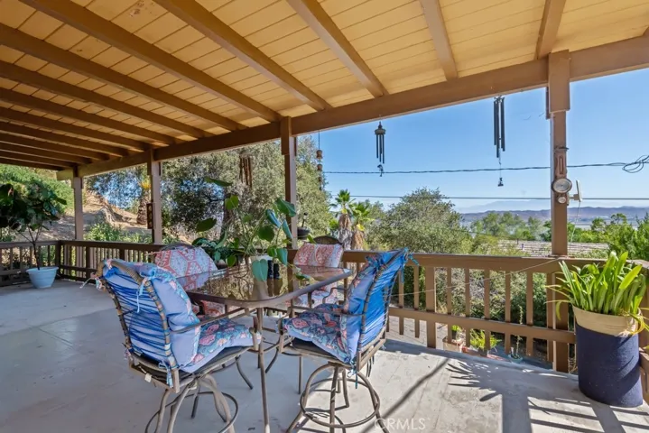 17247 Encina Drive, Lake Elsinore, California 92530