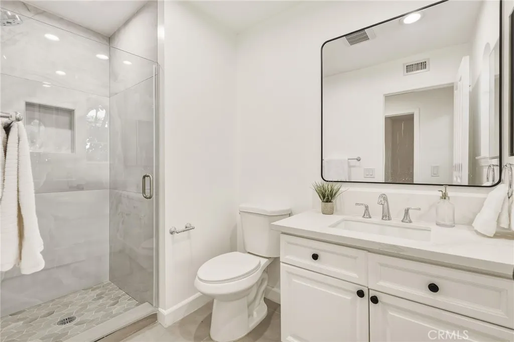 Main Level Bath