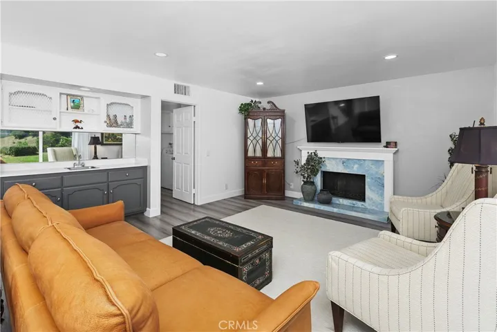 781 S Goldfinch Way, Anaheim Hills, California 92807