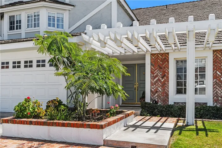 781 S Goldfinch Way, Anaheim Hills, California 92807