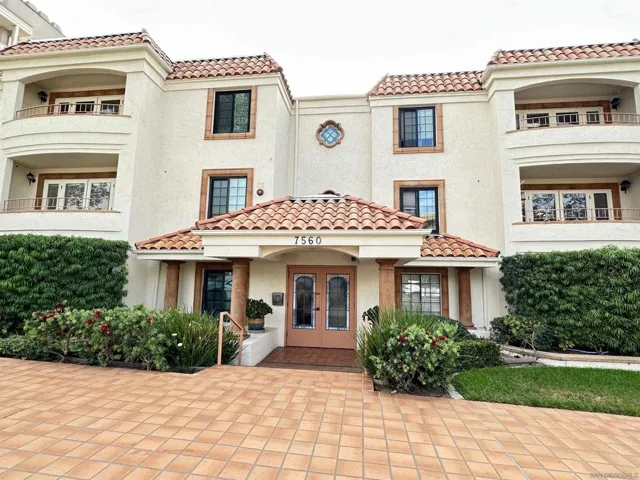 7560 Eads Ave 11, San Diego, California 92037