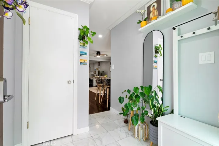 Entry way