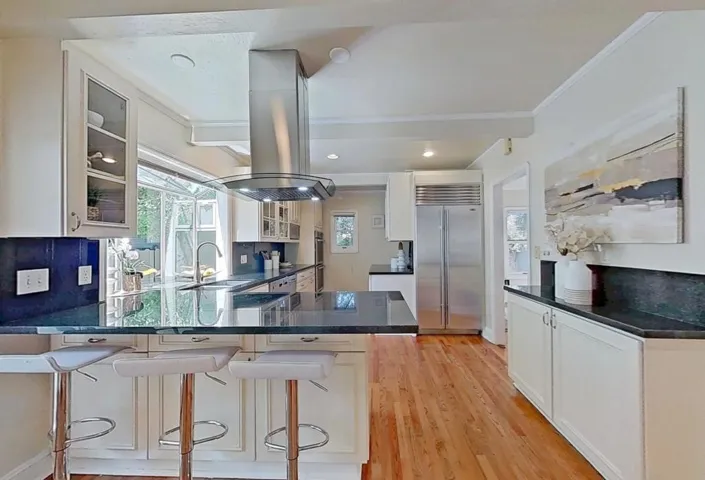 2330 Emerson Street, Palo Alto, California 94301