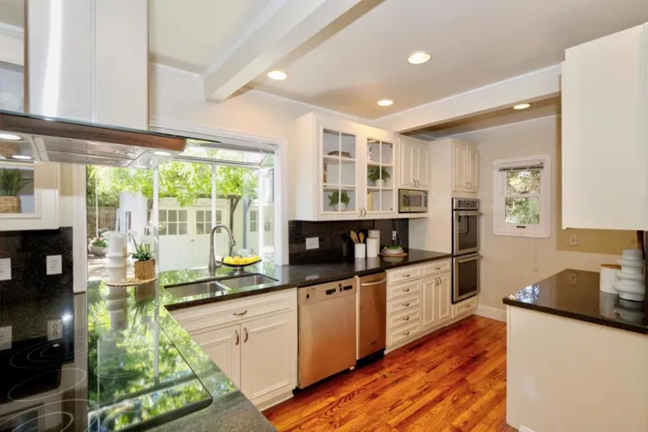 2330 Emerson Street, Palo Alto, California 94301