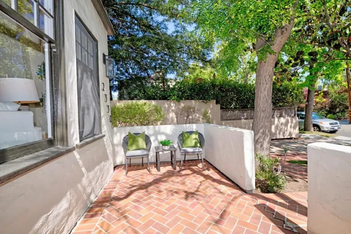 2330 Emerson Street, Palo Alto, California 94301