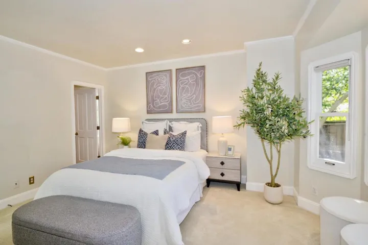 2330 Emerson Street, Palo Alto, California 94301