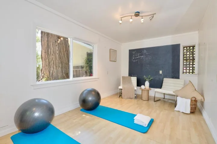 2330 Emerson Street, Palo Alto, California 94301