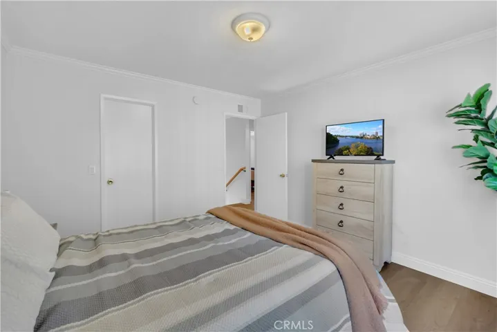 745 Claraday 6, Glendora, California 91740
