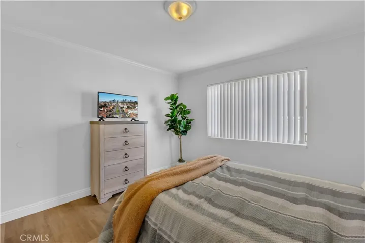 745 Claraday 6, Glendora, California 91740