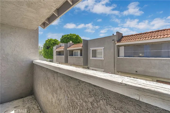 745 Claraday 6, Glendora, California 91740