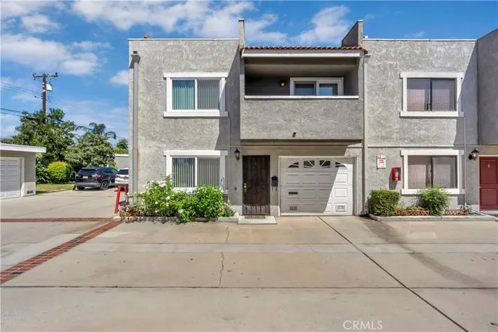 745 Claraday 6, Glendora, California 91740