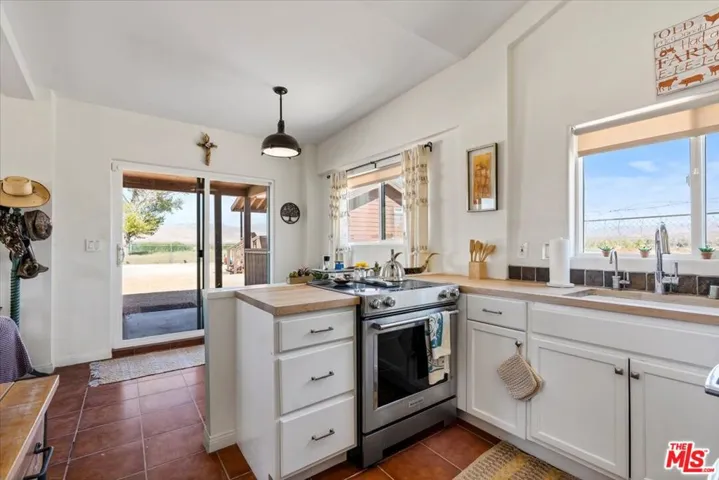 Cabin No. 1 Kitchen