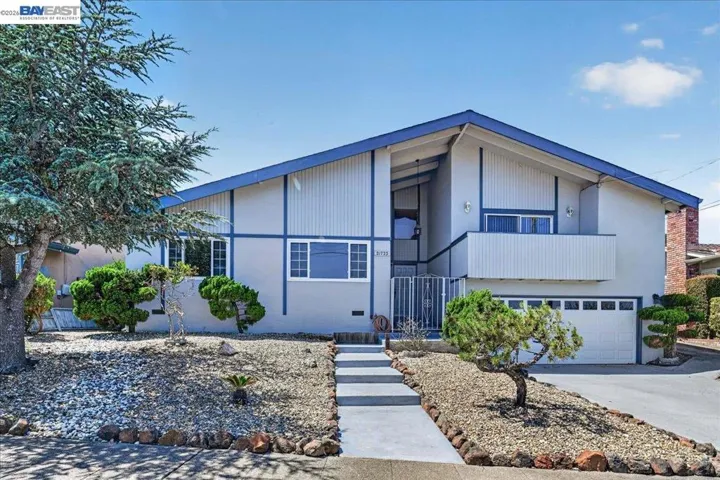 21723 Shadyspring Rd, Castro Valley, California 94546