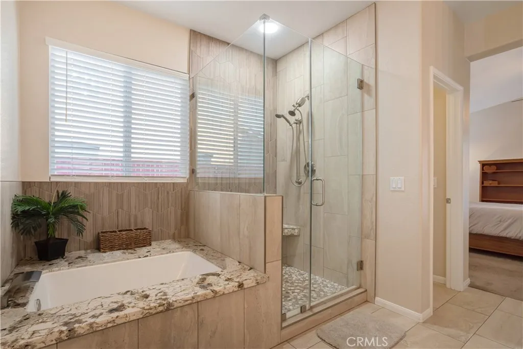 Soaking tub and shower