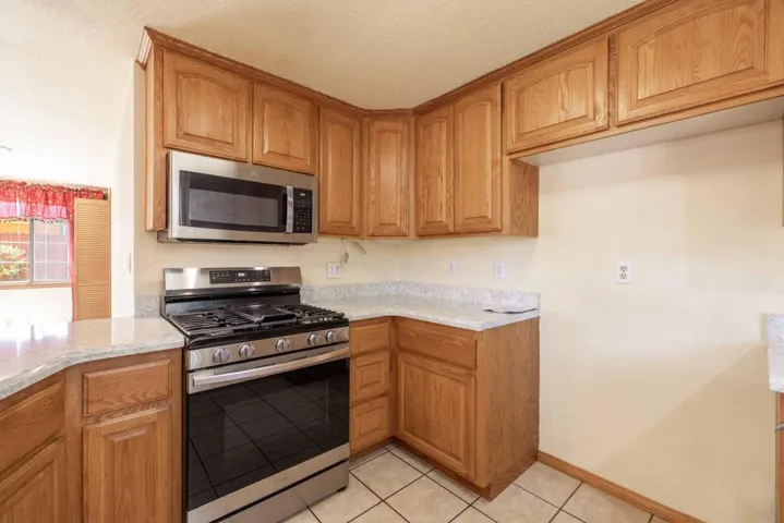 012_Kitchen 3