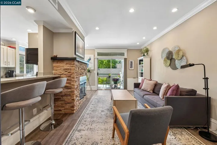 8035 Mountain View Dr C, Pleasanton, California 94588