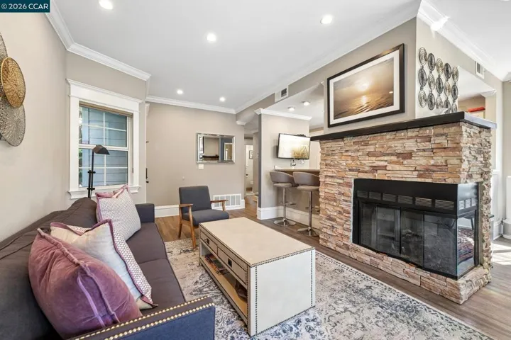 8035 Mountain View Dr C, Pleasanton, California 94588