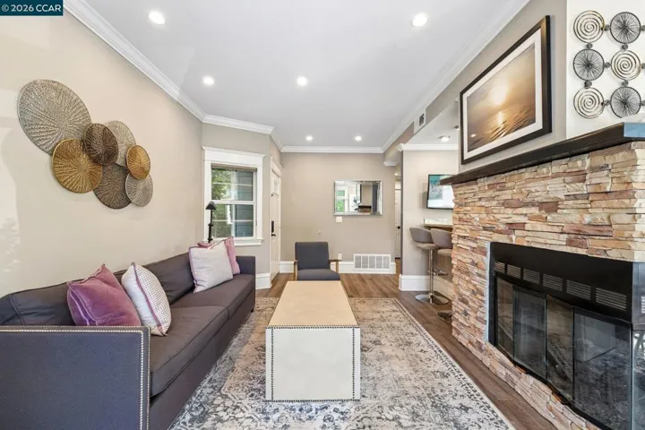 8035 Mountain View Dr C, Pleasanton, California 94588