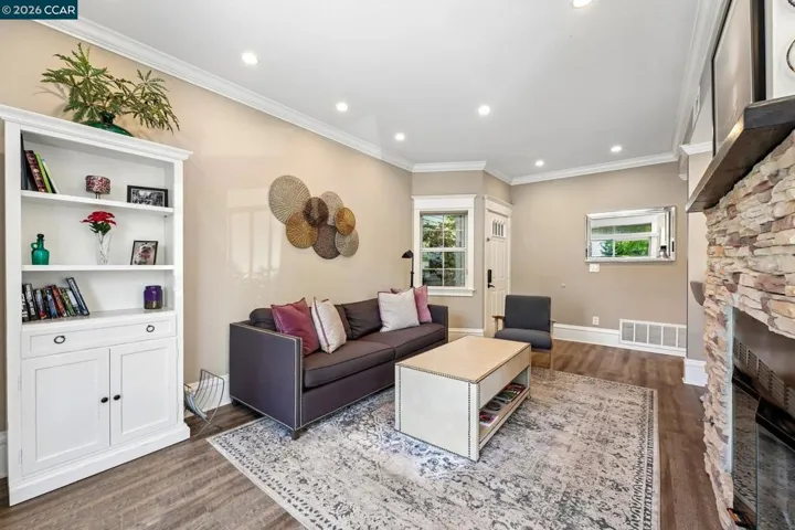 8035 Mountain View Dr C, Pleasanton, California 94588